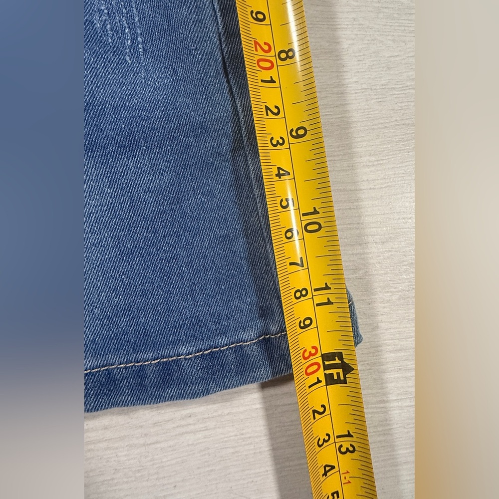 NWT California Vintage Light Blue Distressed Denim jean Shorts Size 7 - Picture 13 of 15